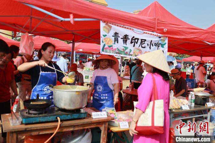 廣西柳城華僑農(nóng)場美食節(jié),，美食盛宴引游客爭相打卡體驗