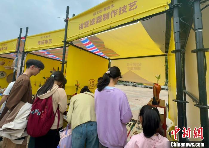 浙江紹興非遺集市探秘,，漆器精湛工藝,，萬物皆可漆的魅力