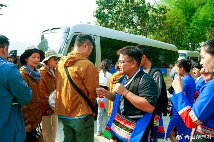 醫(yī)療援助溫暖之旅,，華山人三周服務(wù)普洱千余名患者