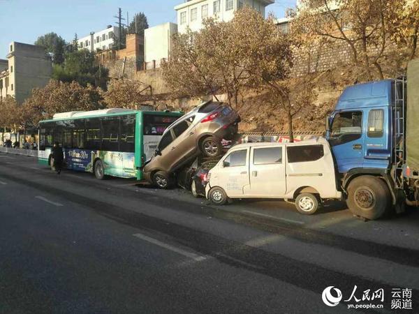 昆明撞車(chē)事件深度剖析與反思